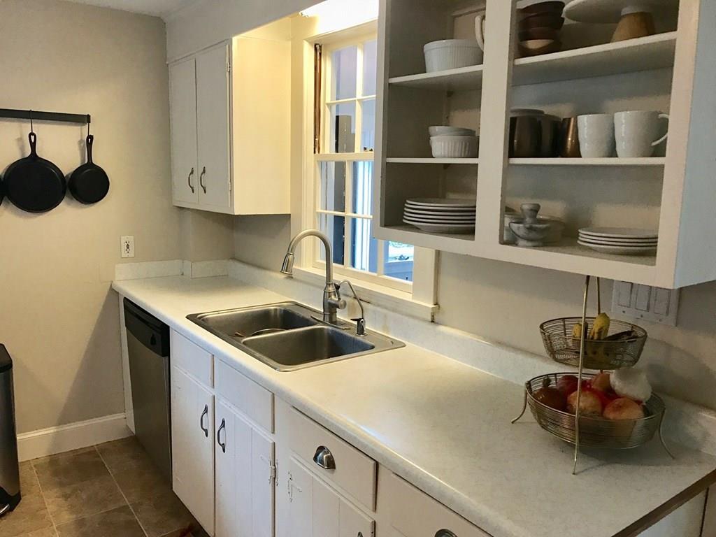 132 Topsfield Road Wenham, MA 01984 - Photo 5 of 21 Gallery Image 5