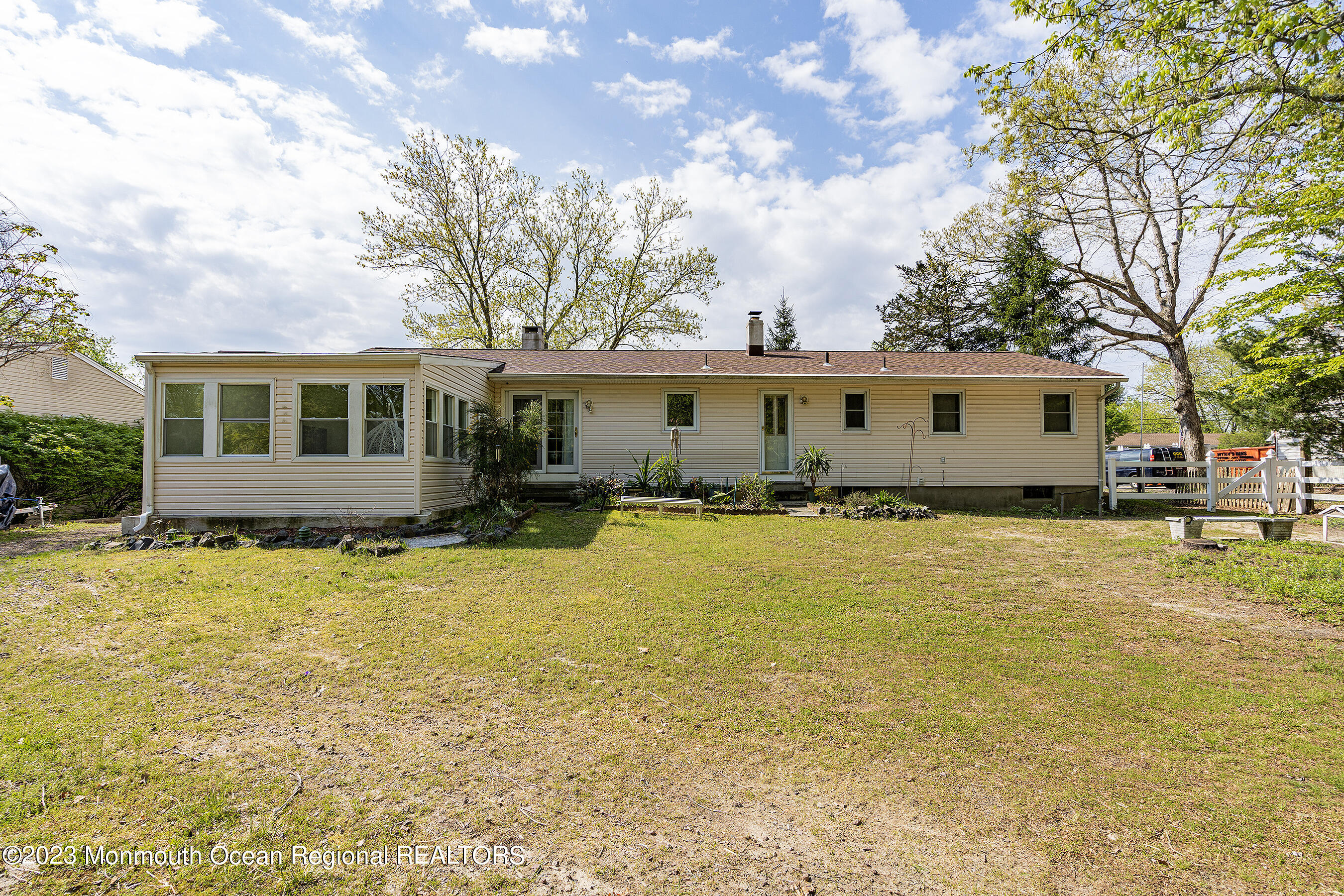 52 Valley Road Jackson, NJ 08527 - Photo 23 of 27 Back of home