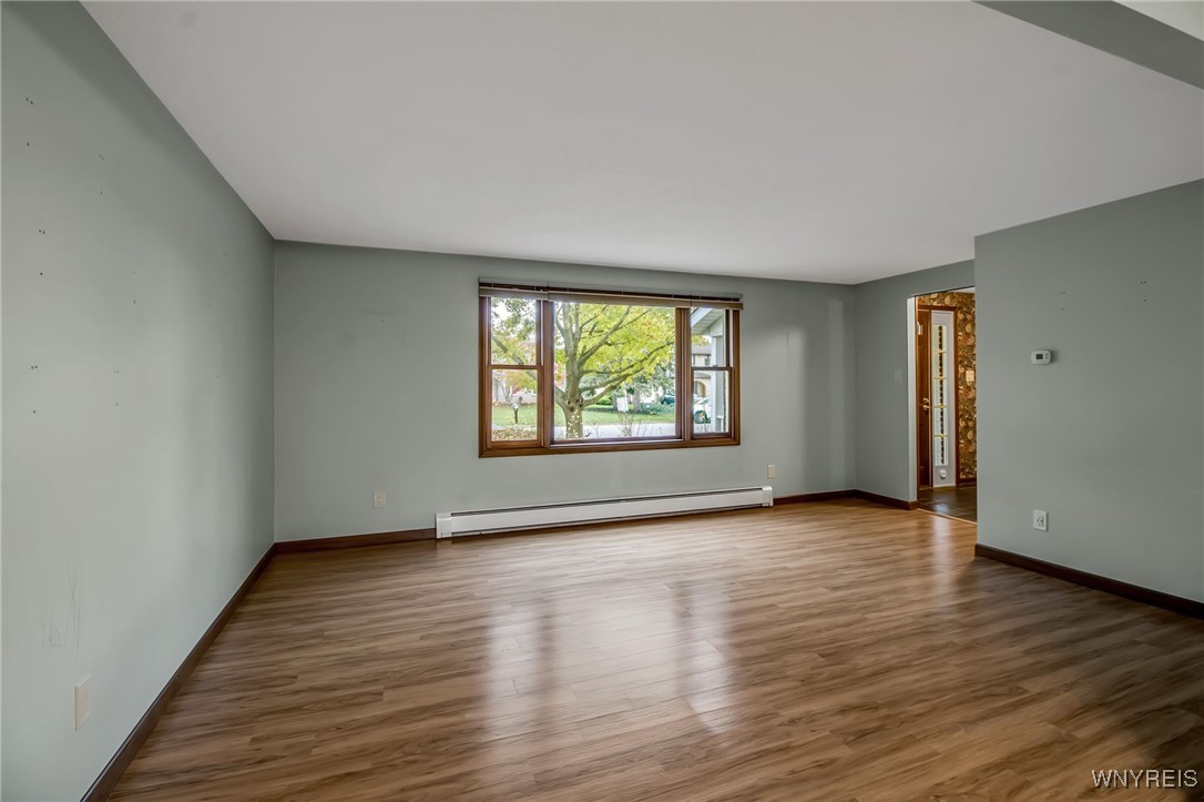 705 Powell Lane Lewiston, NY 14092 - Photo 12 of 50