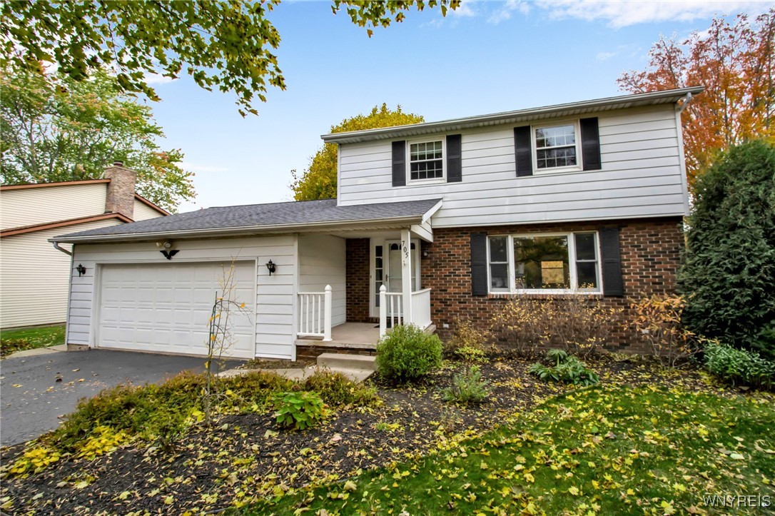 705 Powell Lane Lewiston, NY 14092 - Photo 2 of 50