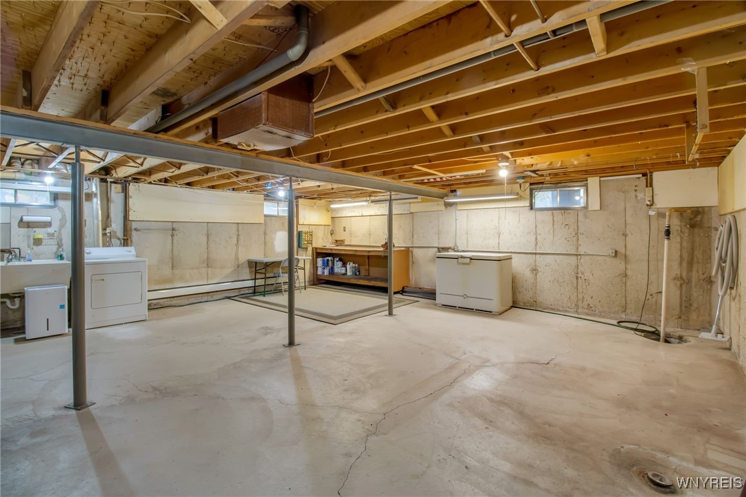 705 Powell Lane Lewiston, NY 14092 - Photo 42 of 50