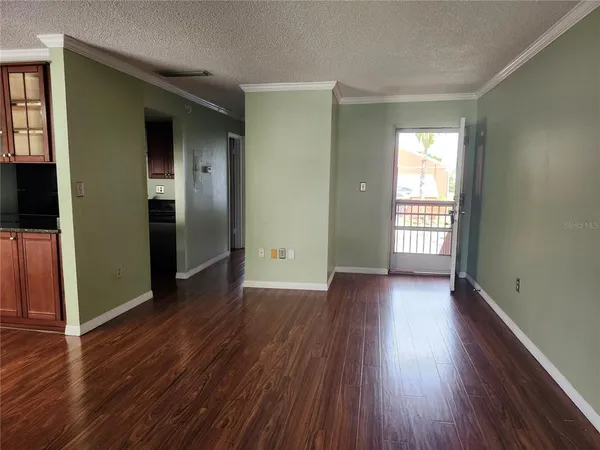 $1,300 | 8212 11th Street North, Unit D, St. Petersburg, FL 33702