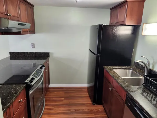 $1,300 | 8212 11th Street North, Unit D, St. Petersburg, FL 33702