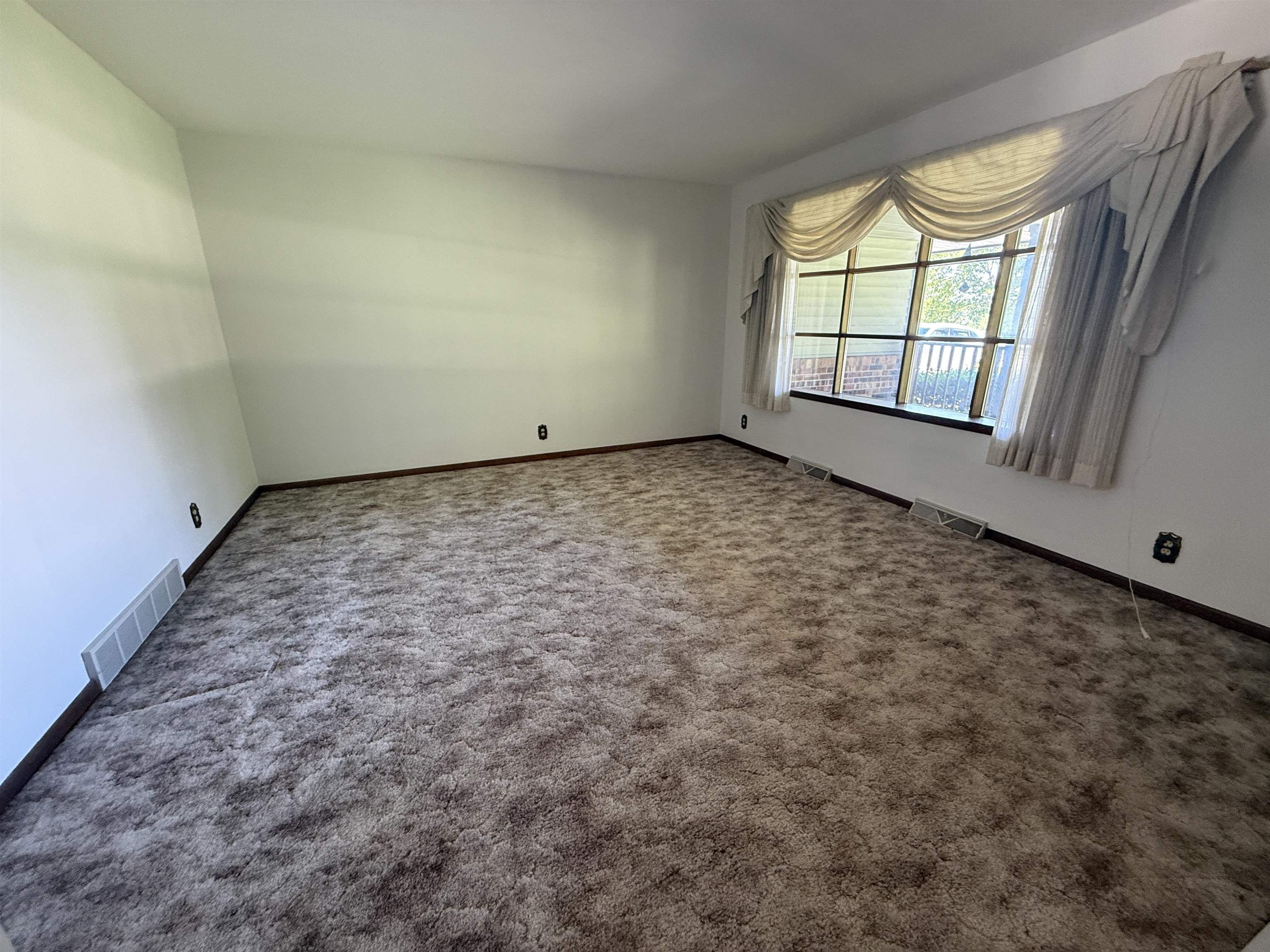 4975 Blackhawk Road Rockford, IL 61109 - Photo 12 of 26