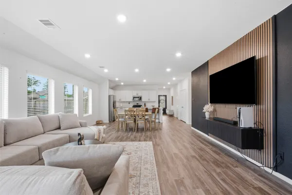 $312,000 | 1386 Antigua Drive, Conroe, TX 77301