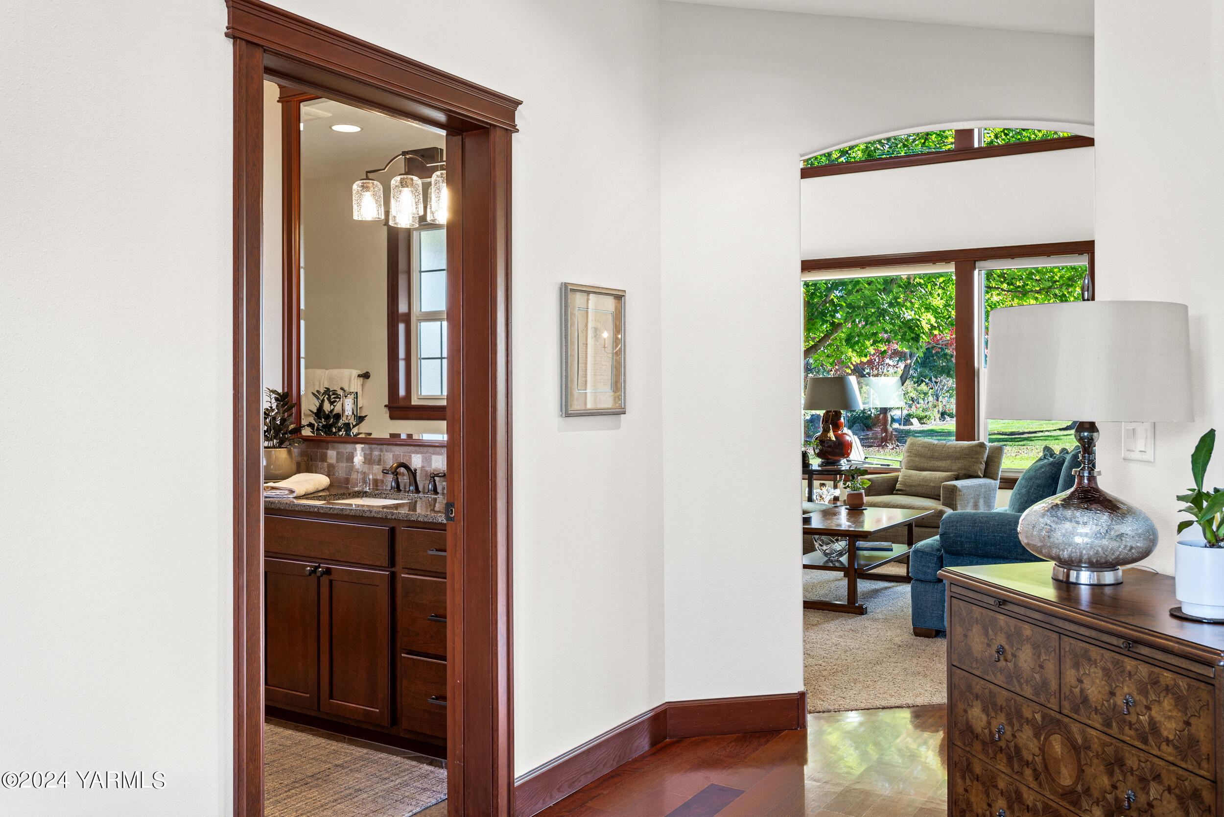 8800 Braeburn Loop Yakima, WA 98903 - Photo 11 of 45 Entry