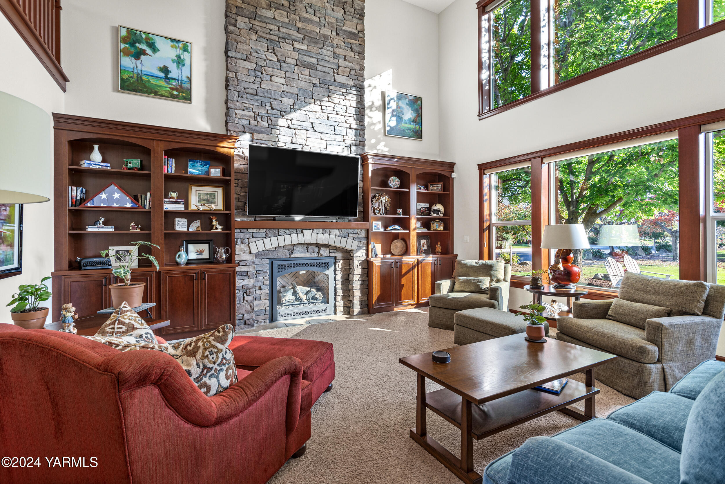 8800 Braeburn Loop Yakima, WA 98903 - Photo 13 of 45 Large Family Room