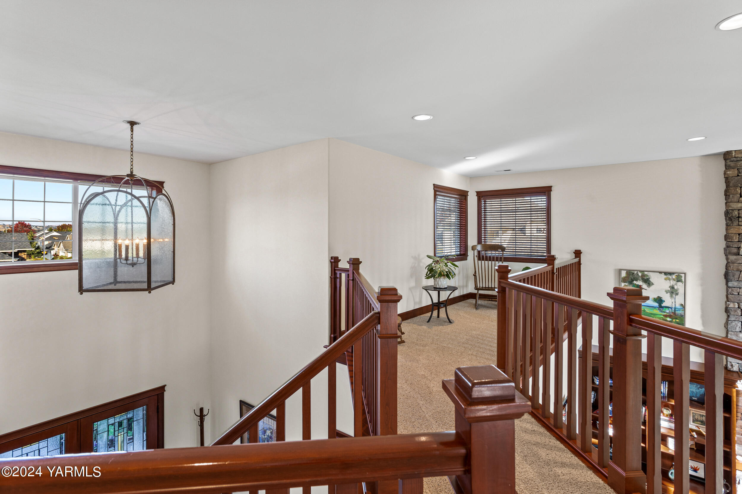 8800 Braeburn Loop Yakima, WA 98903 - Photo 24 of 45 Upstairs Landing