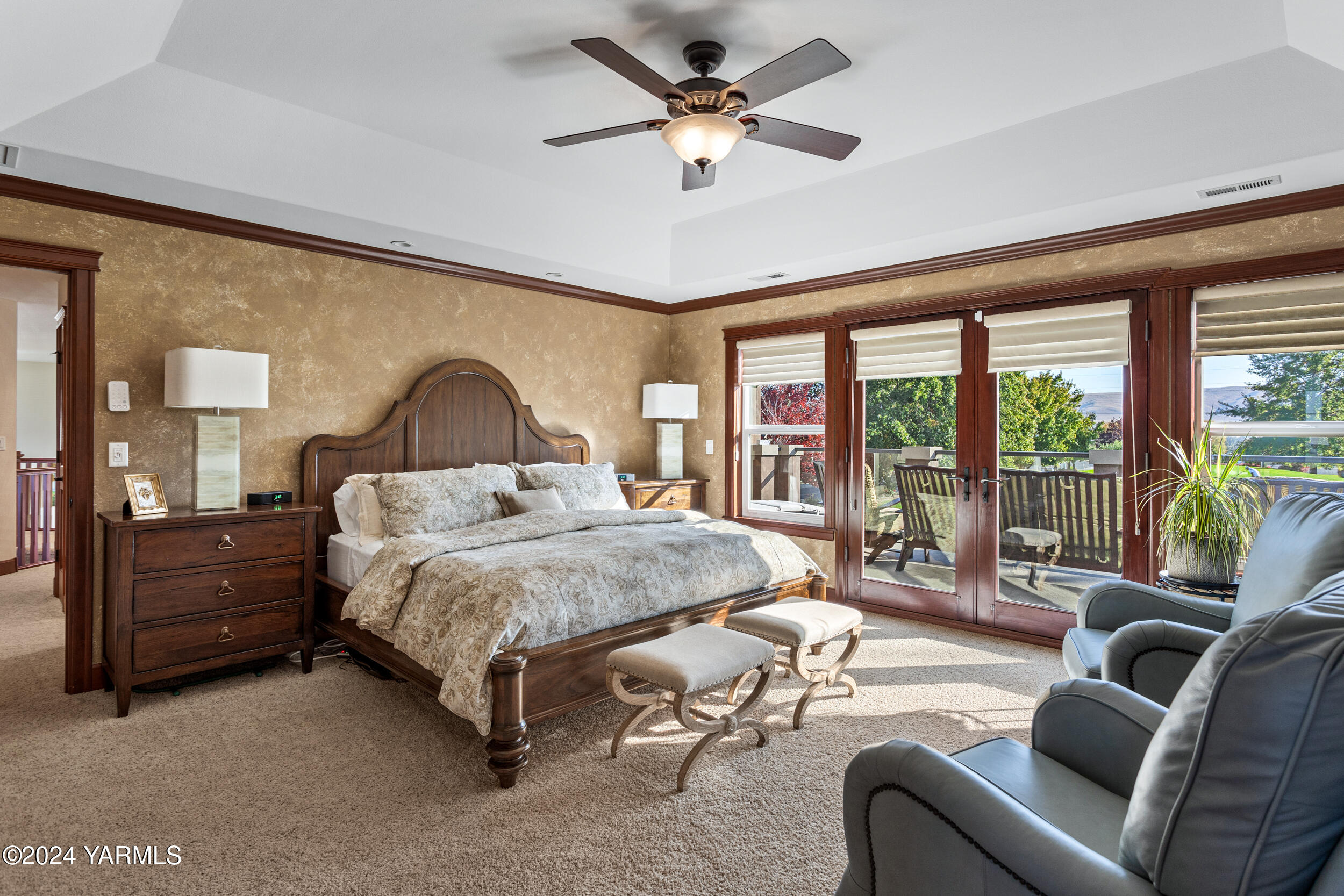 8800 Braeburn Loop Yakima, WA 98903 - Photo 27 of 45 Primary Bedroom