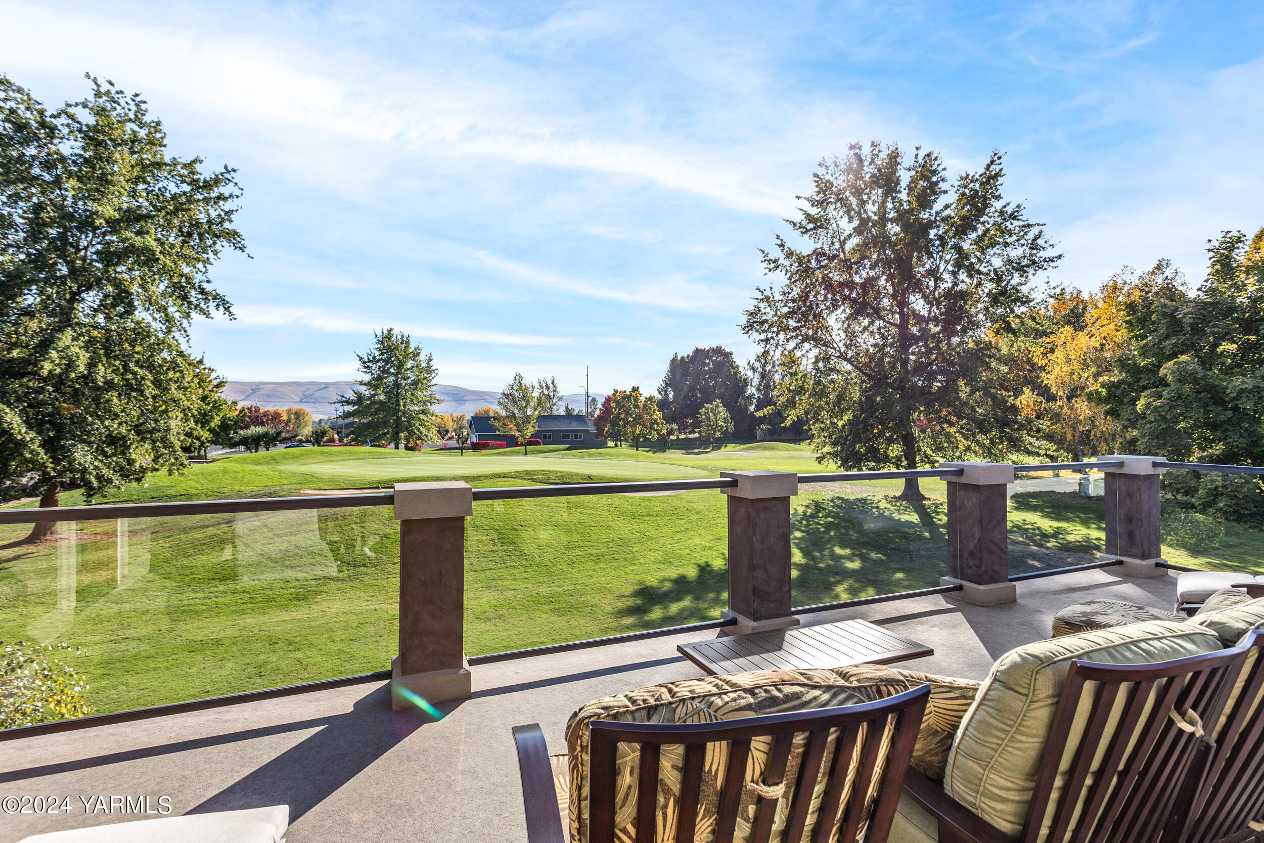8800 Braeburn Loop Yakima, WA 98903 - Photo 30 of 45 South Facing Overlooking the Green