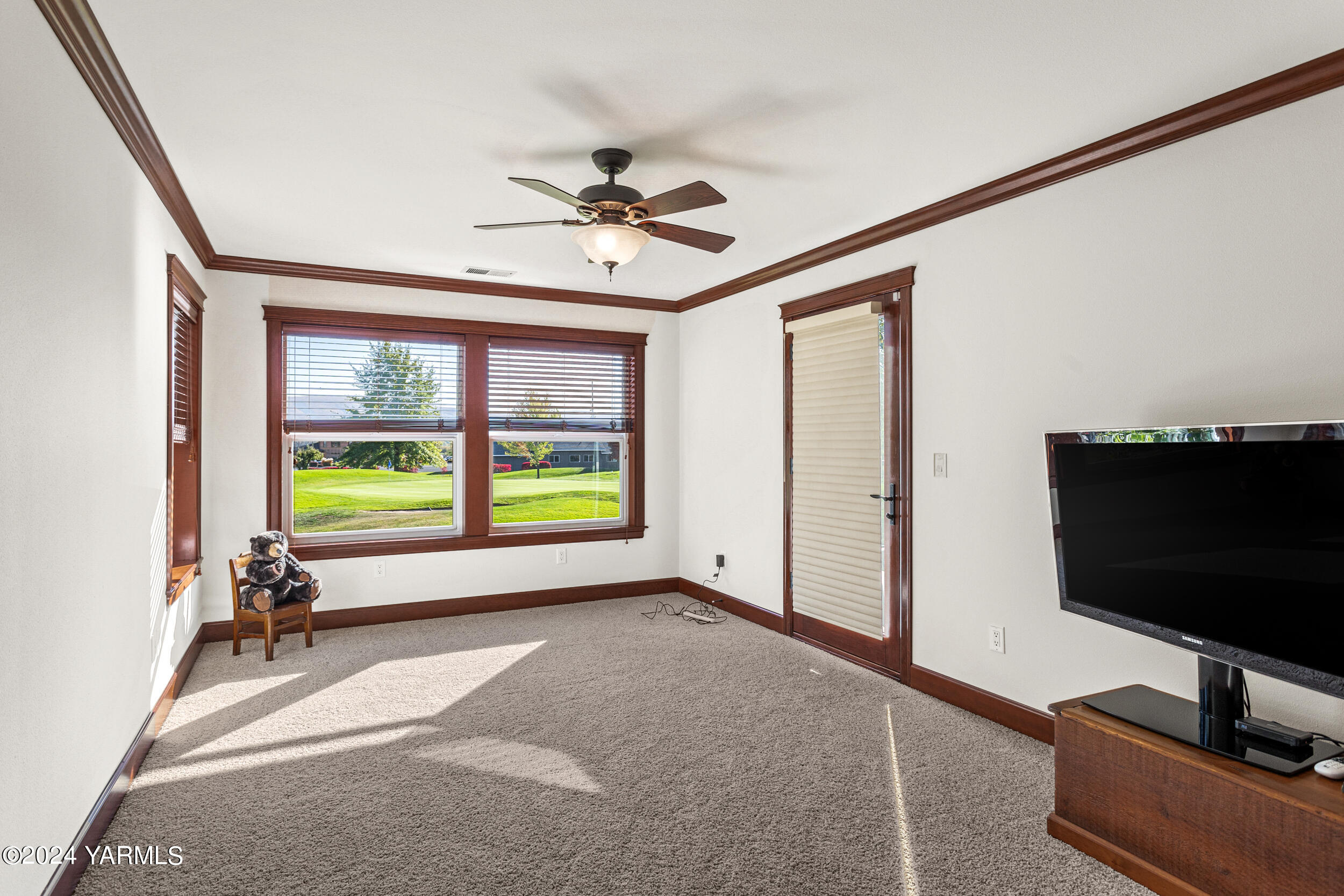 8800 Braeburn Loop Yakima, WA 98903 - Photo 36 of 45 Bedroom 2