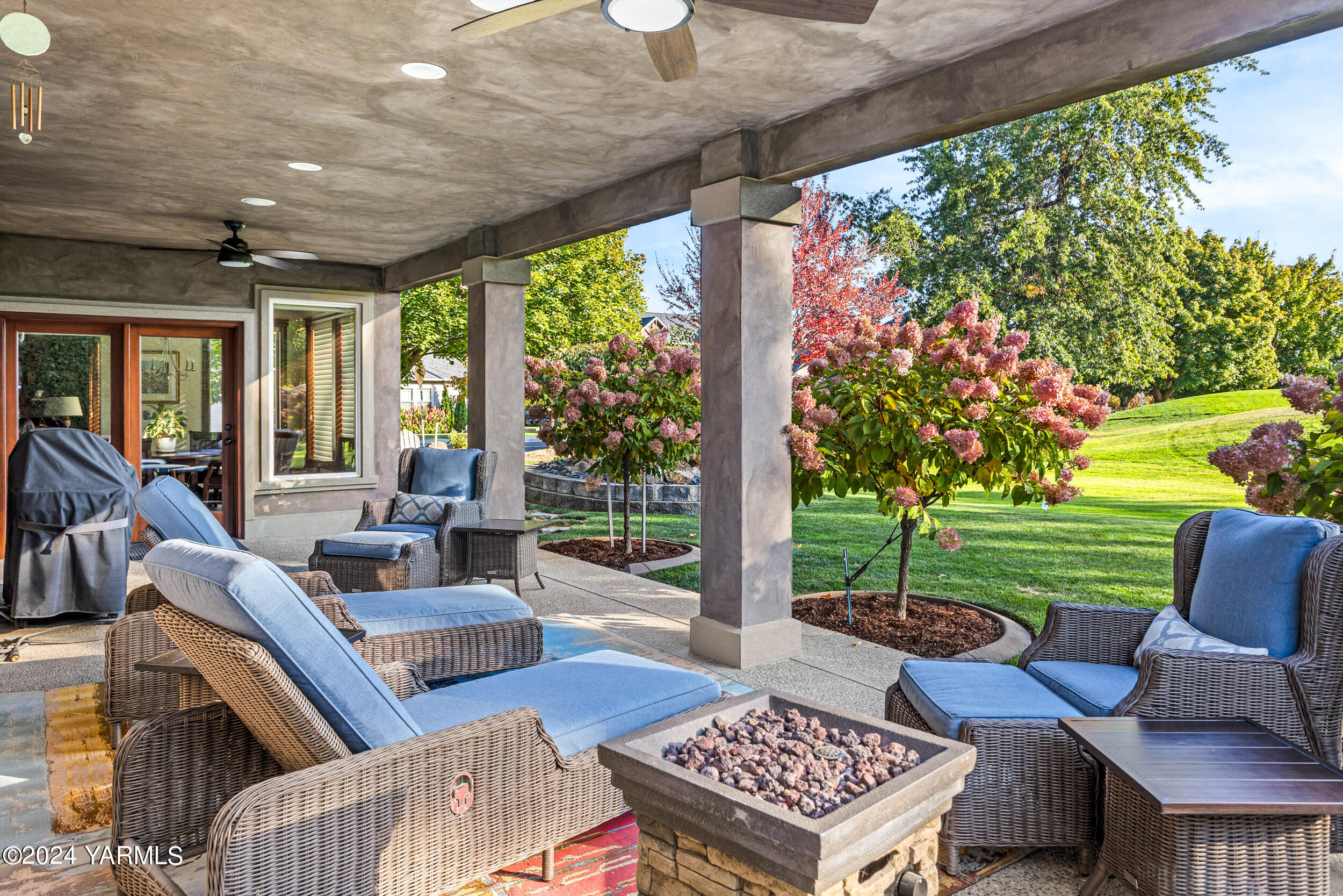 8800 Braeburn Loop Yakima, WA 98903 - Photo 41 of 45 Back Patio