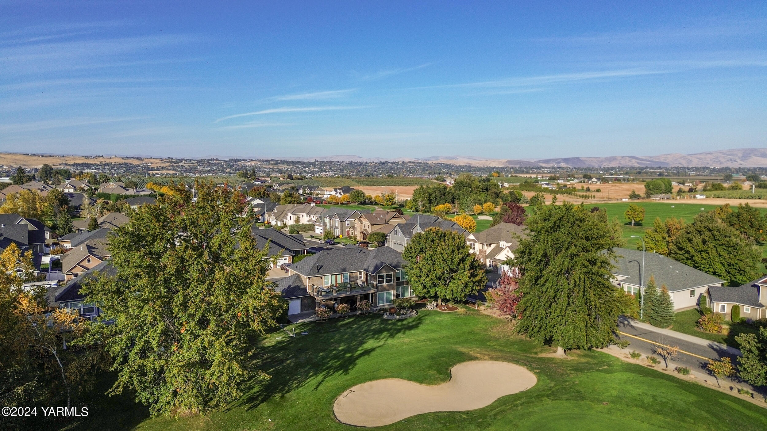 8800 Braeburn Loop Yakima, WA 98903 - Photo 43 of 45 Oversees 15th Hole