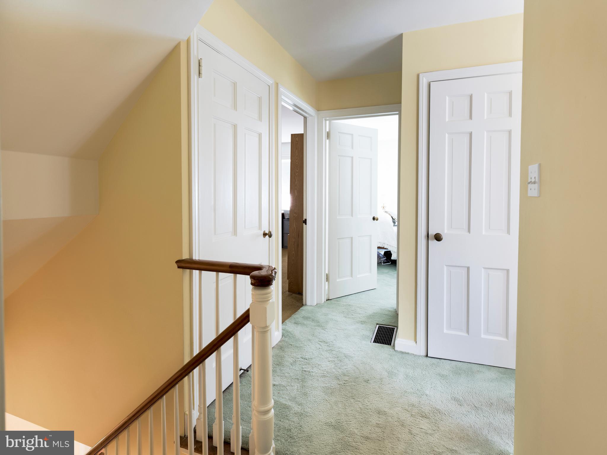 939 Remington Road Wynnewood, PA 19096 - Photo 18 of 29 Upstairs hallway