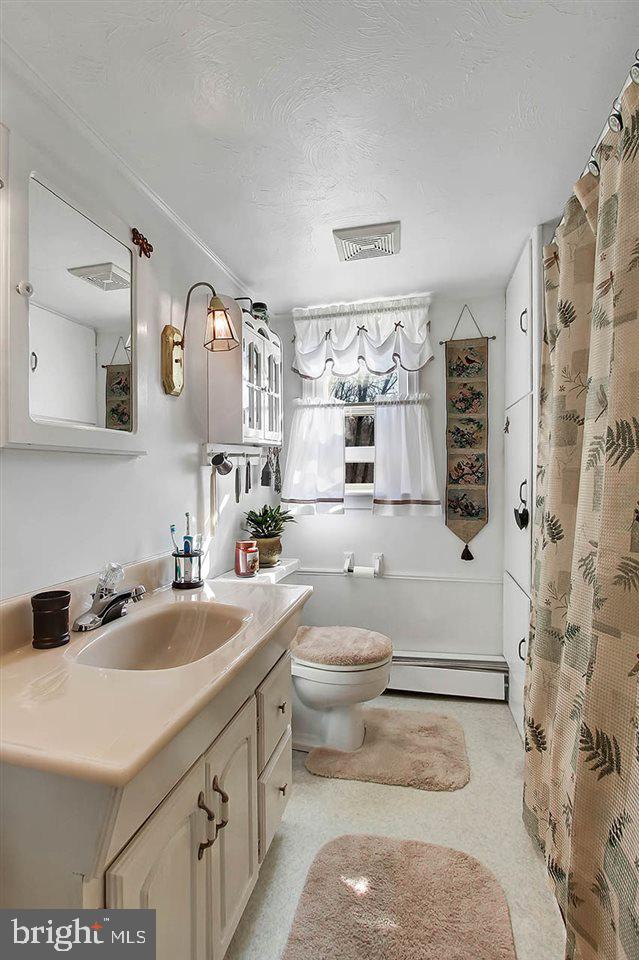 4895 Fake Road York, PA 17406 - Photo 11 of 28 Gallery Image 11