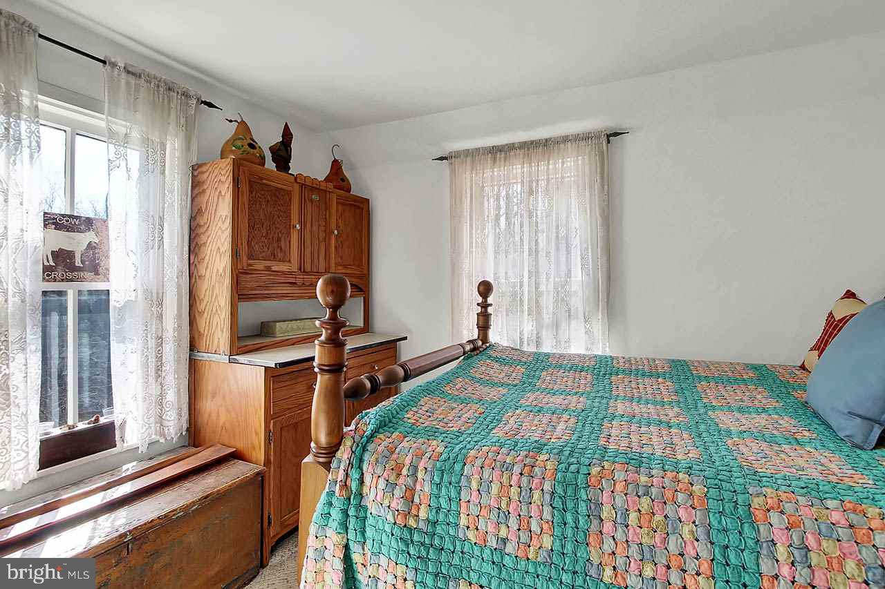 4895 Fake Road York, PA 17406 - Photo 12 of 28 Gallery Image 12