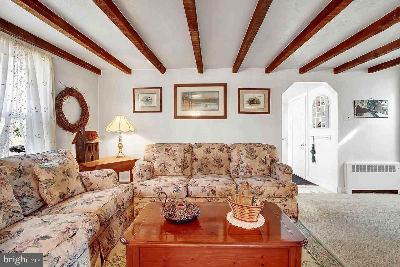 4895 Fake Road York, PA 17406 - Photo 4 of 28 Gallery Image 4