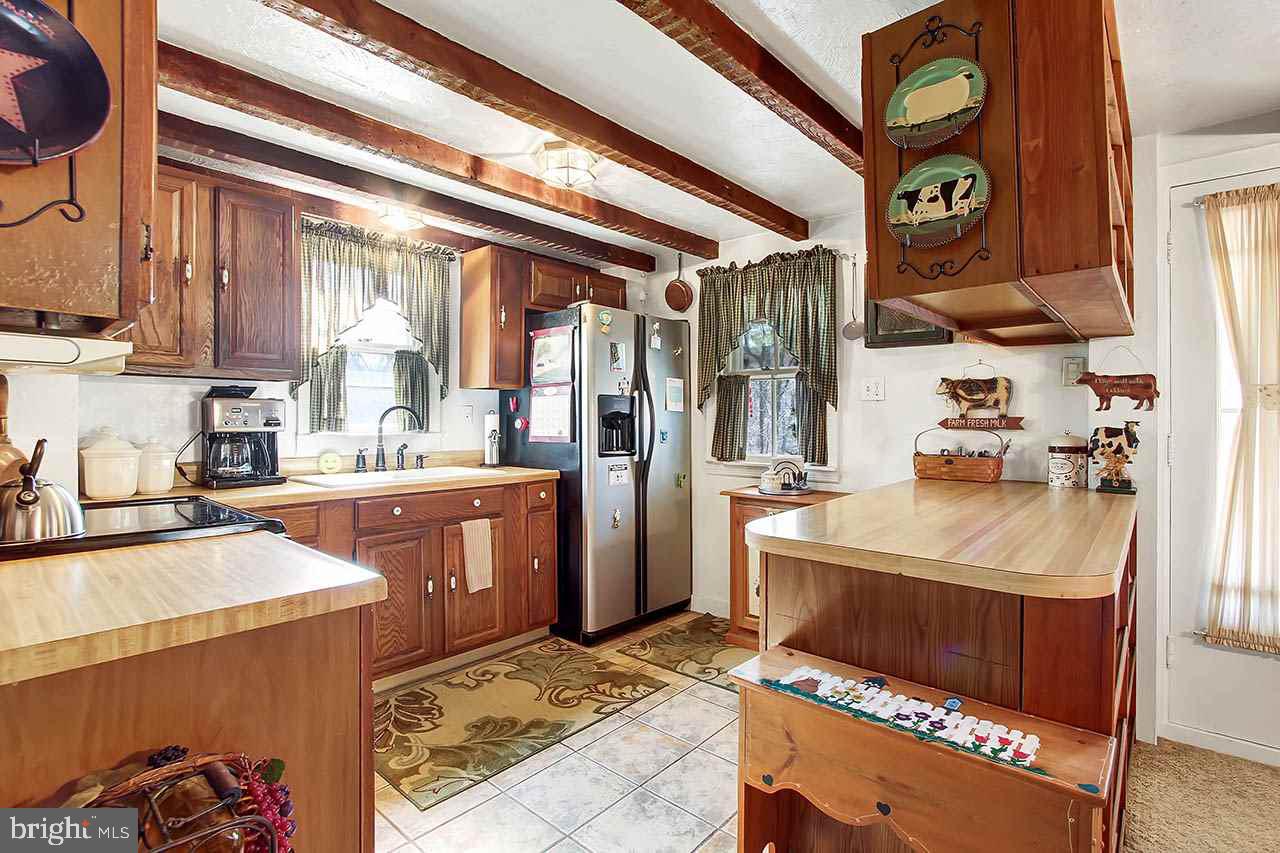 4895 Fake Road York, PA 17406 - Photo 6 of 28 Gallery Image 6