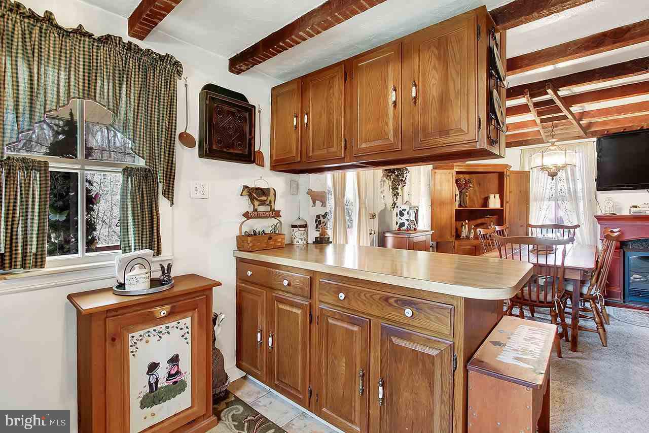 4895 Fake Road York, PA 17406 - Photo 7 of 28 Gallery Image 7