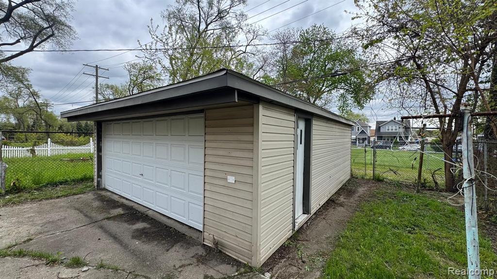 253 Beechwood Street River Rouge, MI 48218 - Photo 5 of 25