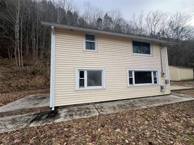 $179,900 | 322 Peas Eddy Road, Hancock, NY 13783