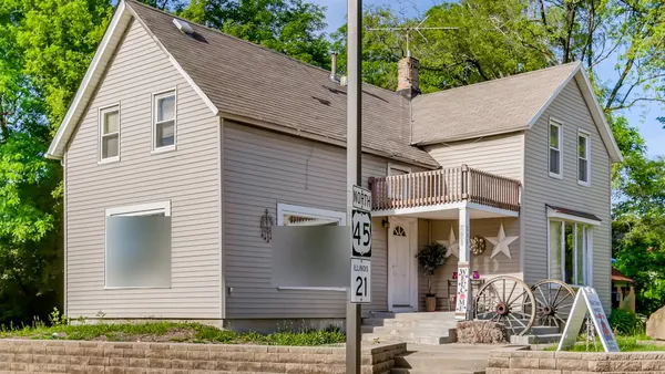 $480,000 | 231 North Milwaukee Avenue, Wheeling, IL 60090