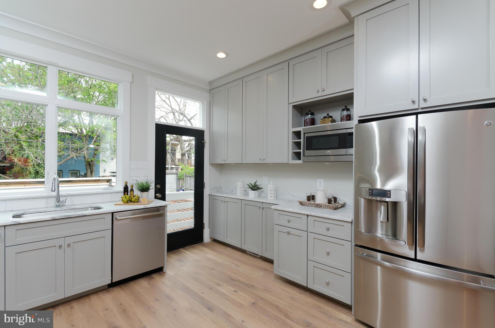 239 12th Street Northeast Washington, DC 20002 - Photo 10 of 30 Kitchen