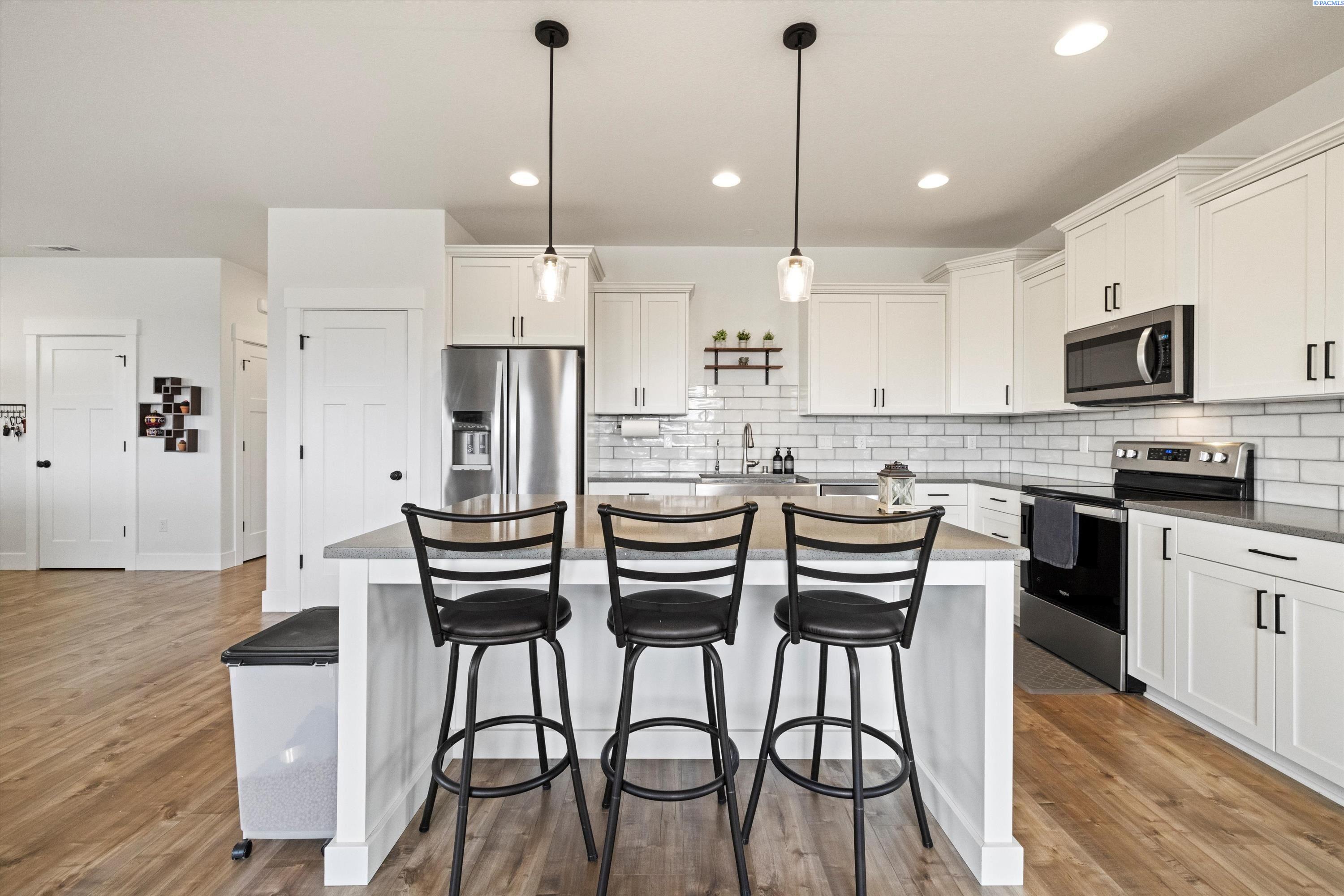 206 West Brant Rd Prairie Benton City, WA 99320 - Photo 9 of 28 Gallery Image 9
