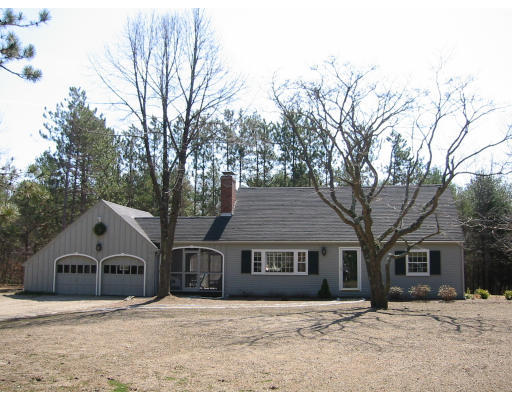18 Roundtop Road Boxford, MA 01921 - Photo 1 of 16