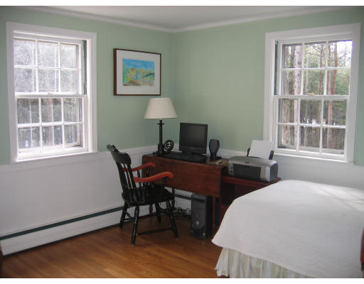 18 Roundtop Road Boxford, MA 01921 - Photo 12 of 16