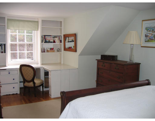 18 Roundtop Road Boxford, MA 01921 - Photo 6 of 16