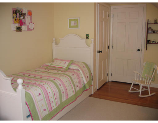 18 Roundtop Road Boxford, MA 01921 - Photo 8 of 16