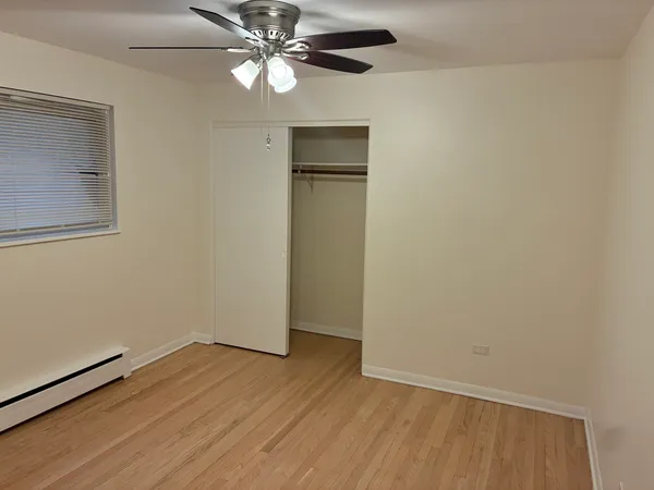 $2,300 | 5555 North Mango Avenue, Unit 1, Chicago, IL 60630