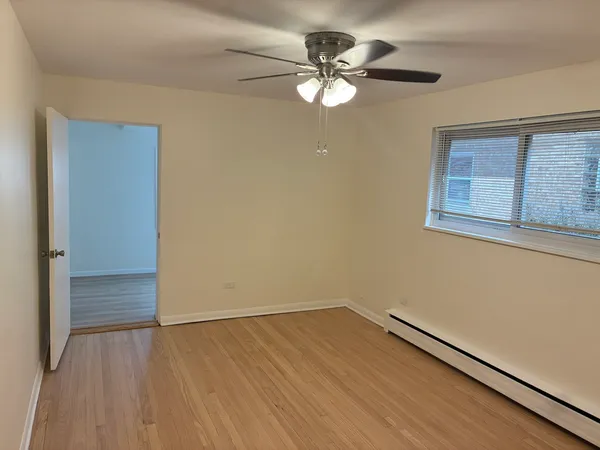 $2,300 | 5555 North Mango Avenue, Unit 1, Chicago, IL 60630