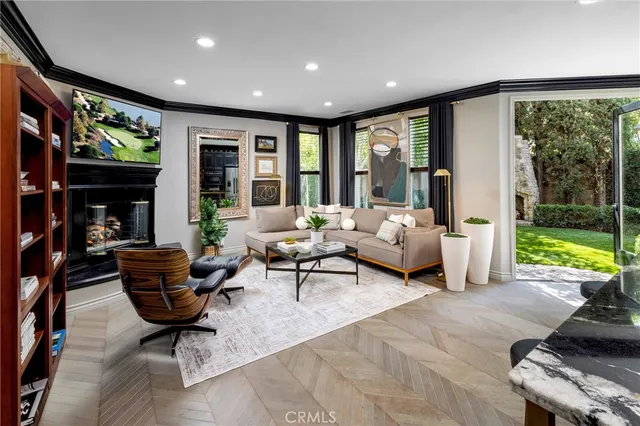 $2,588,000 | 8 Upland, Irvine, CA 92602