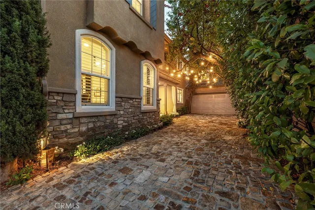 $2,588,000 | 8 Upland, Irvine, CA 92602