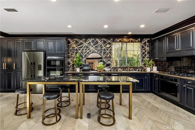 $2,588,000 | 8 Upland, Irvine, CA 92602