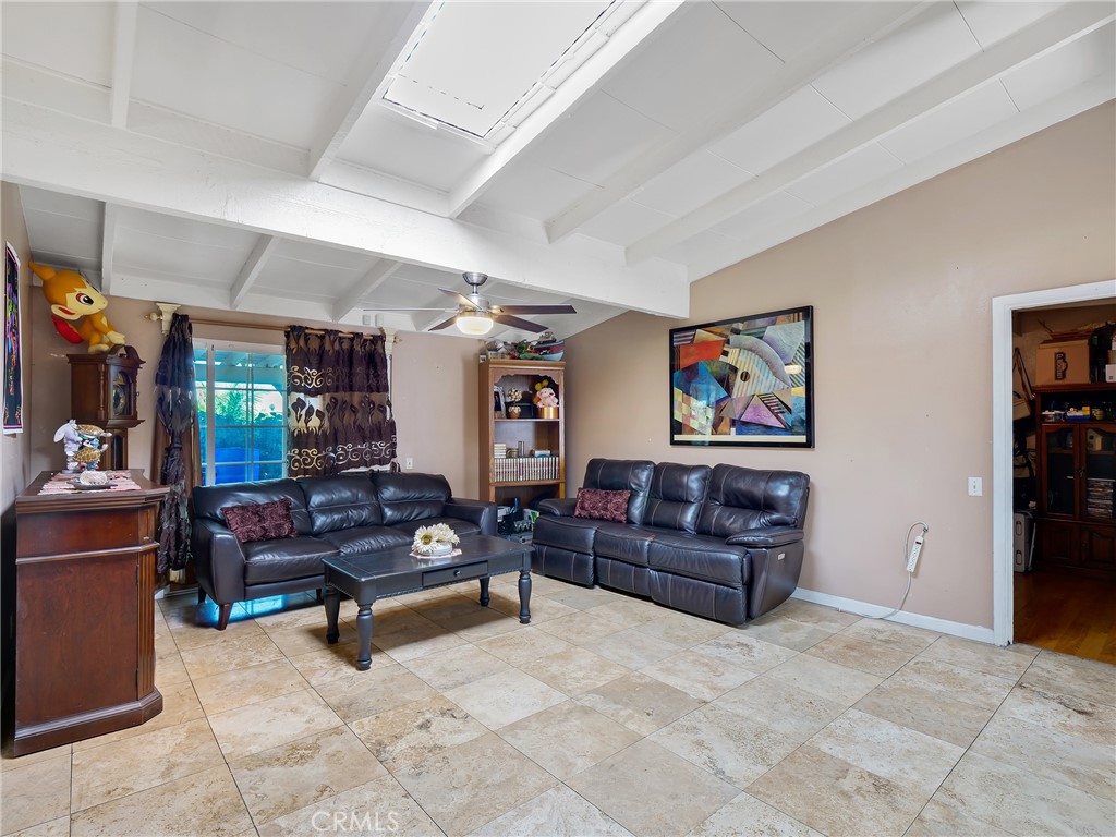 820 Raintree Place Vista, CA 92084 - Photo 12 of 29 a living room with furniture and a couch
