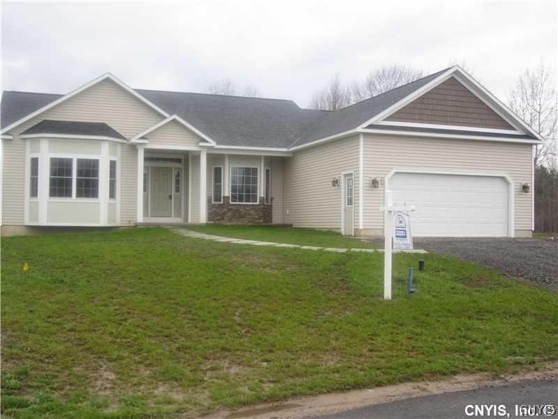 4 Maple Road Clay, NY 13041 - Photo 1 of 1 Exterior Front.