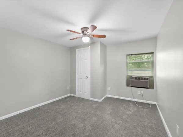 $1,600 | 1811 39th Street, Unit 1, Galveston, TX 77550
