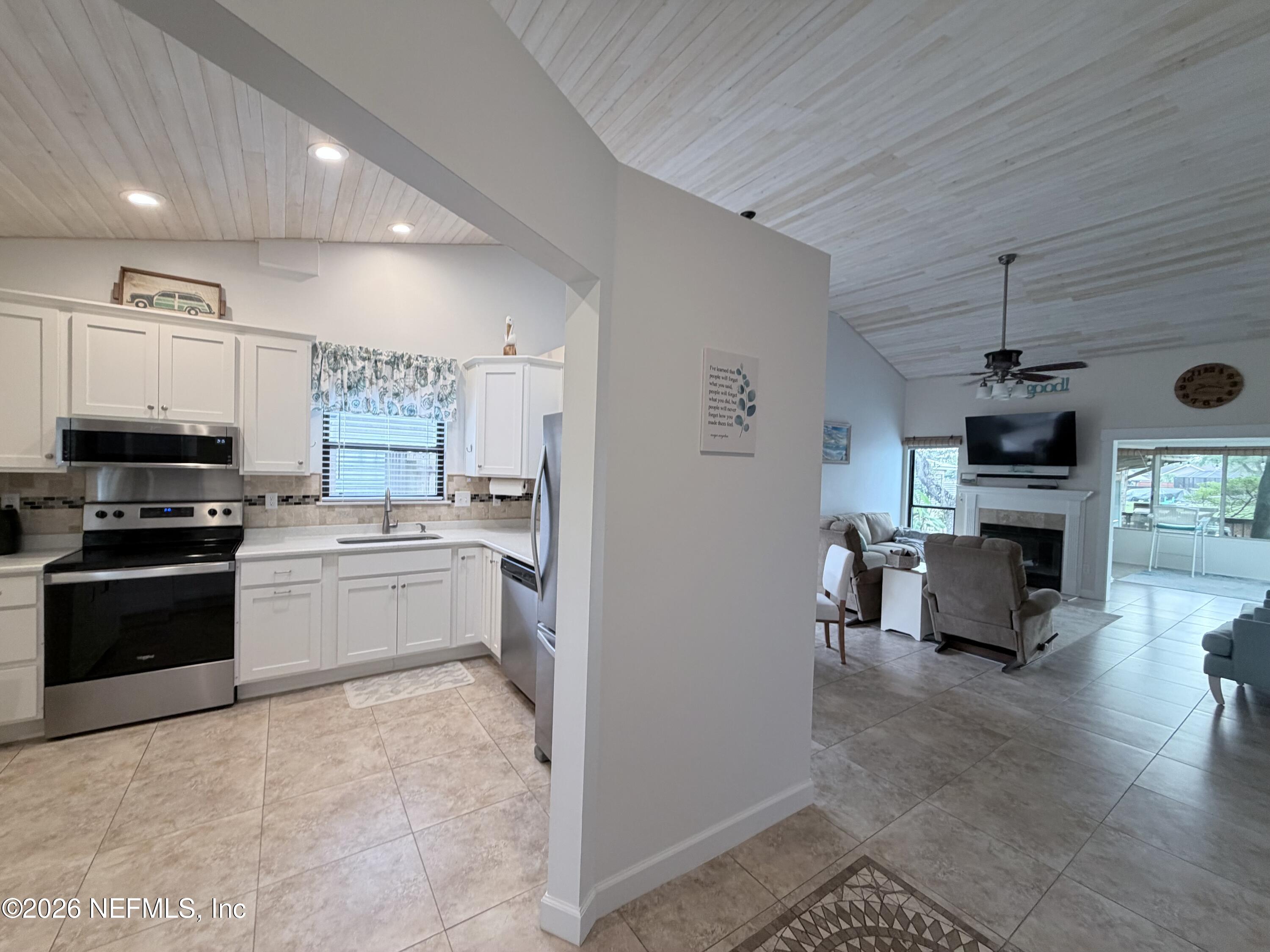 6306 Gomez Road St. Augustine, FL 32080 - Photo 17 of 28 living space