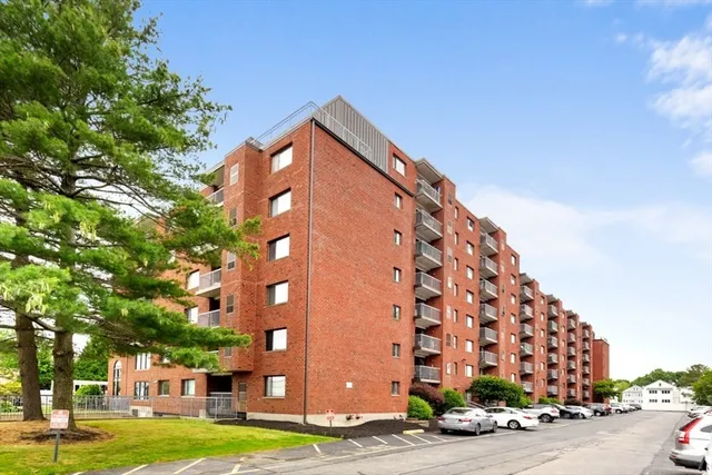 $599,900 | 8 9th Street, Unit 303, Medford, MA 02155