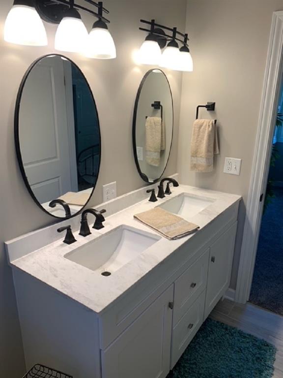 7002 Spring Mill Road Indianapolis, IN 46260 - Photo 12 of 27 Gallery Image 12