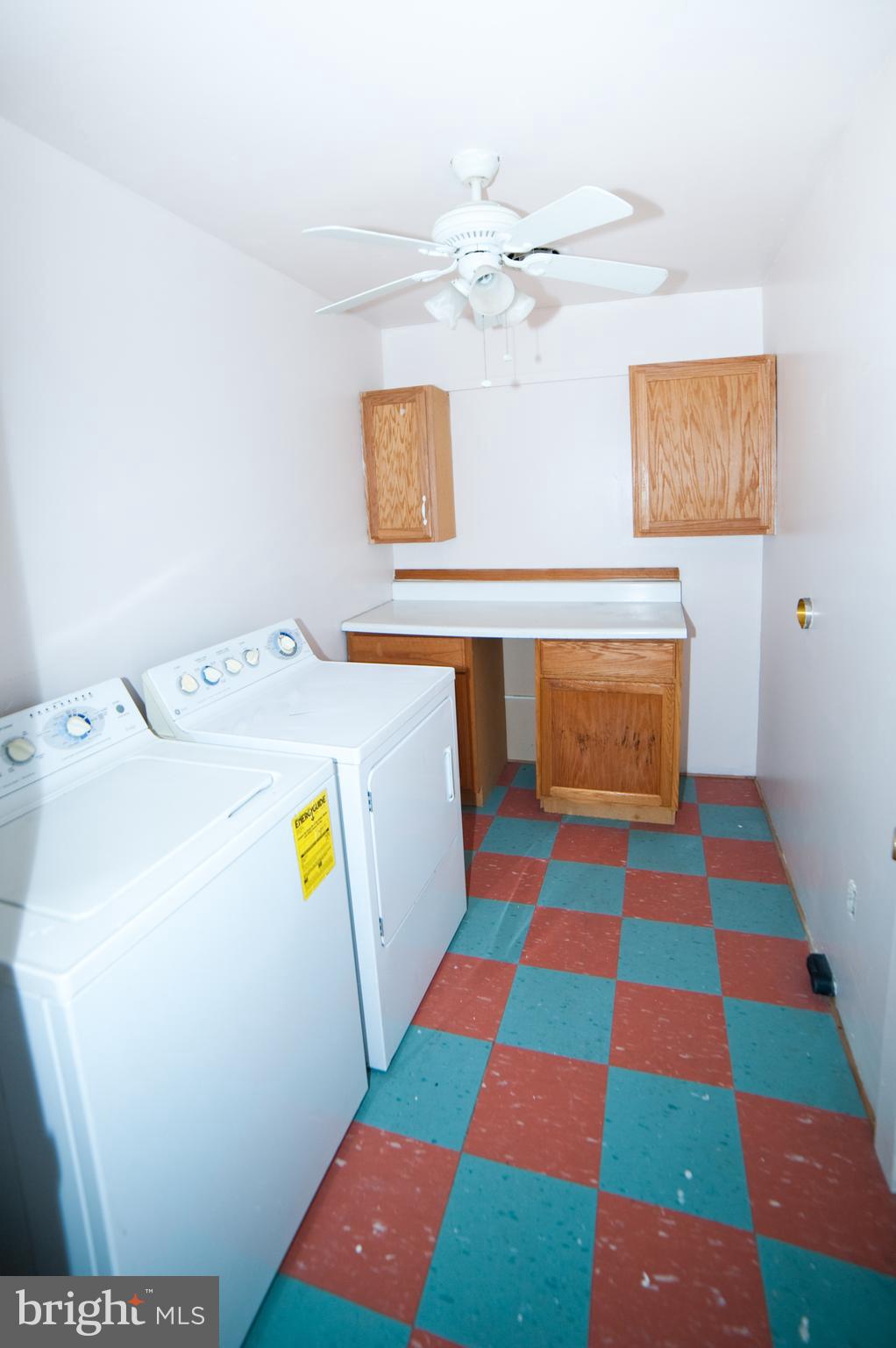 17511 Top Row Road Southwest Frostburg, MD 21532 - Photo 17 of 27 bdrm level laundry room