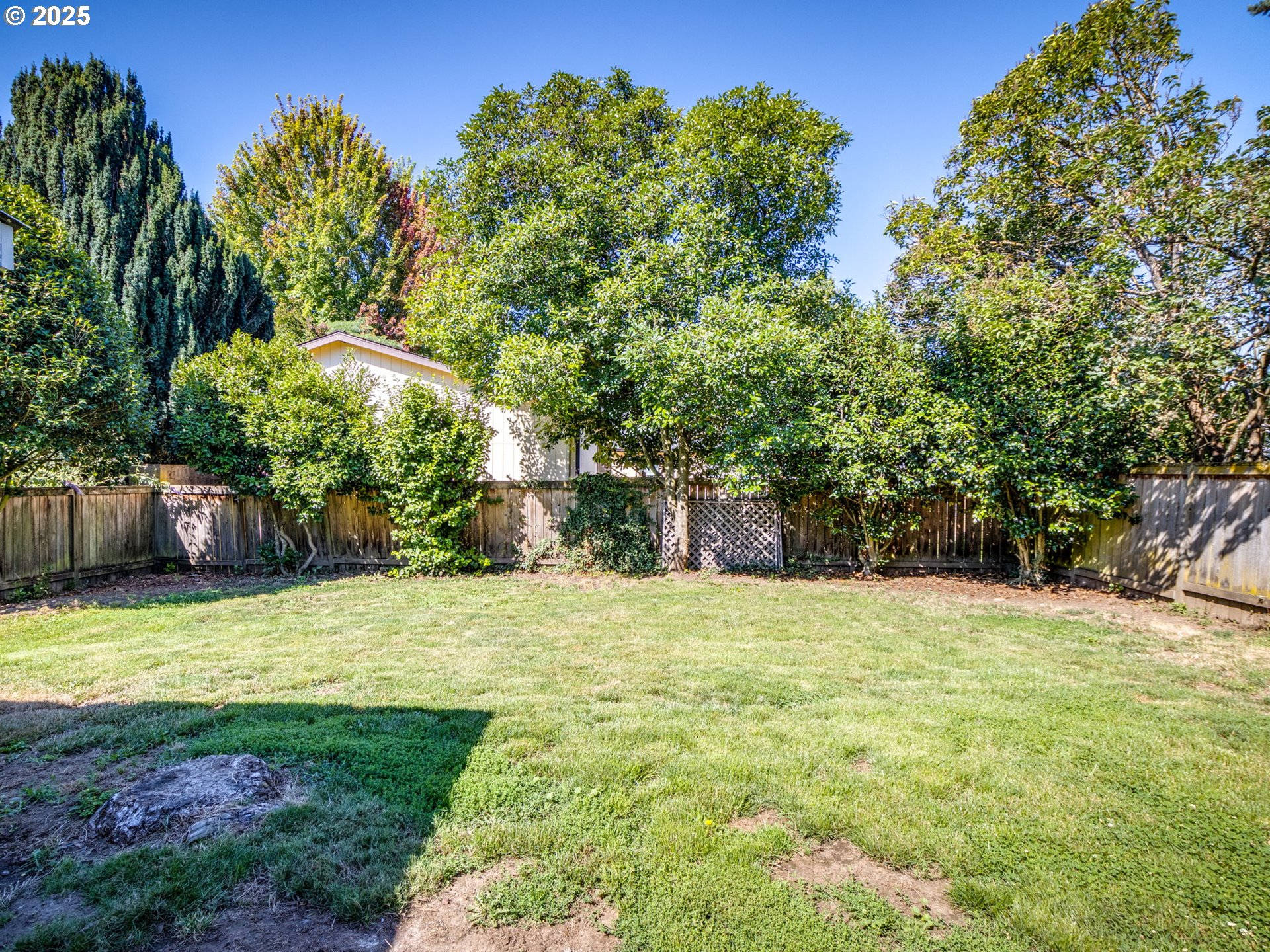 4731 Northeast 106th Avenue Portland, OR 97220 - Photo 40 of 44 a view of a backyard with a house