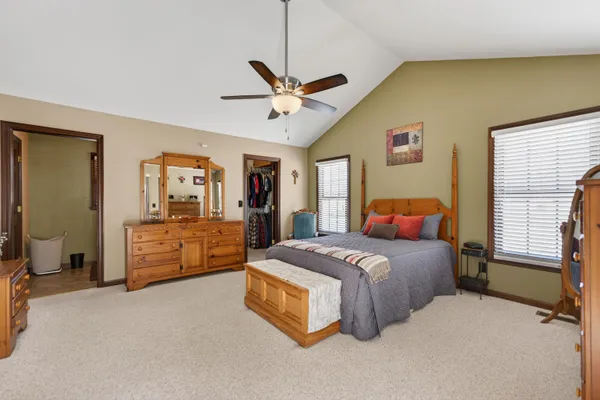 $369,900 | 6843 Red Oak Lane, Garden Prairie, IL 61038