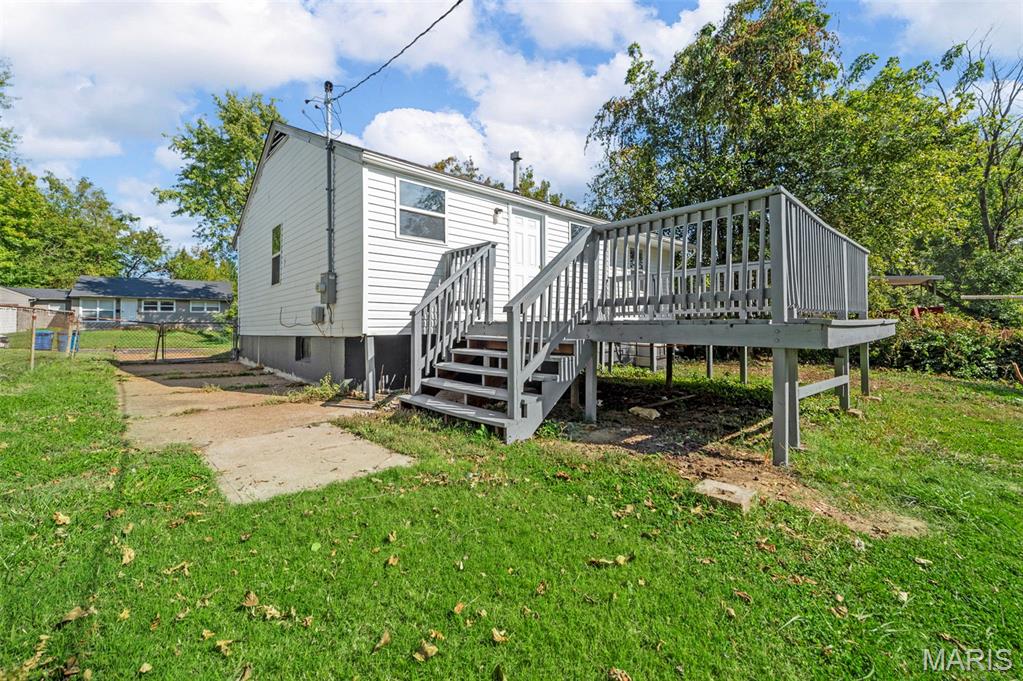 320 Lanark Road St. Louis, MO 63137 - Photo 21 of 23