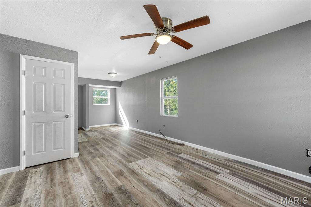 320 Lanark Road St. Louis, MO 63137 - Photo 4 of 23