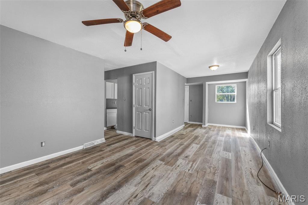 320 Lanark Road St. Louis, MO 63137 - Photo 5 of 23