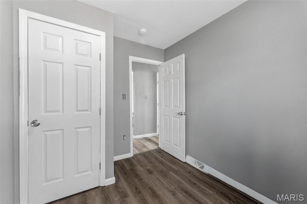 320 Lanark Road St. Louis, MO 63137 - Photo 10 of 23